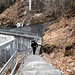 Si risale verso la strada
