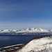 Winterlandschaft über dem Fjord