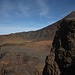 Hinter dem Krater grüsst der Pico del Teide.
