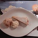 ... und Dessert;
Tischset mit Hinweis auf ein [https://www.aspi-titter.ch/#page-top attraktives Projekt]