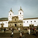 Nicht dass es in Quito zuwenig Kirchen hätte - es sollen über 100 sein.<br />Und zumindest San Francisco (im Bild) und La Compañia sind im Innern von unglaublicher Pracht.
