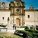 Cajamarca, San Francisco <br />Weil die Spanier Steuern auf Kirchtürme erhoben, wurde diese oft absichtlich nicht fertiggestellt ..
