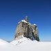 Der vielleicht frechste Gipfel der Schweiz... übrigens auch ein lohnendes Sommerziel ([tour71788 klick]).