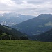 dunkle Wolken ziehen auf - aber es bleibt warm