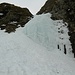 Eiswulst am Ende der Rinne, hier nach links ins Bockkar