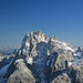 Blick vom Birkenkofel zur Dreischusterspitze, links dahinter erkennt man gar die Julischen Alpen