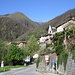 Gorduno - auf der gegenüberliegenden Seite des Ticino<br />der Aufstieg beginnt etwas oberhalb bei der Kirche