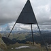 Gipfelkreuz bzw. Vermessungspunkt der Schweiz 2. Grades