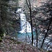 Il torrente Iragna che si costeggia (in alto) dal sentiero