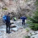 Per salire al rifugio ... tocca guadare i due rami del torrente Iragna