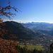 unterwegs am Kramersteig mit Tiefblick auf Garmisch