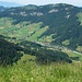 Aufstieg zum Steigrat oberhalb Alp Schübelsmoos: Aussicht auf Marbach (871m), darüber der Wachthubel (1414,8m).
