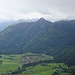 Tiroler Achen und Ettenhausen. Hinter der Rudersburg eine Ahnung von Kaiser