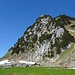 Alp Rah at the foot of the Raaberg.