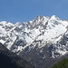 Zoom sulle montagne che chiudono la Val Vogna