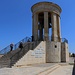 Valletta: Das Siege-Bell-War-Memorial welches von Queen Elizabeth II. gesponsert wurde und an die Toten des Zeiten Weltkriegs erinnern sollte. <br /><br />
