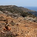 Aussicht entlang den Dingli Cliffs nach Südosten. Die Küstenstrasse der wir später entlang wanderten führt zum höchsten Punkt Maltas Ta’ Dmejrek (253m). 