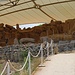 Die Tempelanlage Mnajdra konnten wir wegen der fortgeschrittenen Zeit leider nicht mehr genau anschauen. Zum Tickethäschen beim Tempel Ħaġar Qim und zurück hätten wir nur noch 10 Minuten pro Kulturdenkmal für eine Besichtigung gehabt. Mnajdra wurde in der Ġgantija-Phase der Tempelkultur vor 5800 Jahren gebaut. 