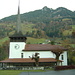 Kirche von Därstetten mit Schindel-Spitzdach