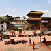 Kathmandou, Durbar Square. Tout n'est pas démoli mais ce qui l'est n'a pas beaucoup bougé depuis 1 an...