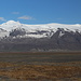 Bei Skaftafell - Ausblick zum isländischen Landeshöhepunkt, Hvannadalshnúkur, aus etwa östlicher Richtung.