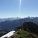 Sicht bis in die Allgäuer Alpen. Auch die Zugspitze konnten wir südlich am Hochvogel vorbei mit bloßem Auge sehen