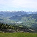 Aussicht vom Gnipen: Abbruchkante des Goldauer Bergsturzes, Lauerzersee, Rigi-Massiv