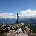 Das schöne Gipfelkreuz vor Berchtesgadener Prominenz