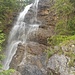 Wasserfall am Wegrand