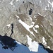 Blick vom Gipfelkreuz Richtung Wankspitze-Klettersteig. Dieser wird laut Gipfelbuch auch im Winter häufiger begangen. Mir würde schon bei dem Schneefeld am unteren Bildrand angst und bange werden.