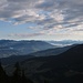 Man genieße den wunderbaren Fernblick zum Alpenhauptkamm und .....