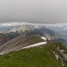 Gipfelausblick vom Tagweidkopf: heute eher dürftig. Aber immerhin stecken wir nicht mitten in der Wolke...