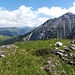 Angekommen bei P. 1986 im nordwestl. Gratverlauf der Schaufelspitze, bis zur Bettlerkarspitze ist es allerdings noch weit.