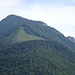 Blick beim Aufstieg: Hochplatte mit Oberauerbrunstalm, Teufelstein und den Zwillingstürmen
