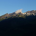 Im Aufstieg zur Engelhornhütte: Sonnenaufgang an Gemschberg, Schwarzhorn und Wildgärst