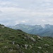 Auf dem ganz breiten Gipfelplateau des Sonnenjoches; rechts wieder der Kamm Schafsiedel - Westl. Salzachgeier