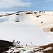 Víti - Im 1724 entstandenen Krater befindet sich ein See mit bis zu 33 m Tiefe und 320 m Durchmesser. Aktuell ist dieser aber offensichtlich gefroren und unter einer Schneedecke versteckt.