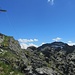 Der Gipfel des Molterfeldgeier. Rechts der zunehmend zapfige Blockgrat zum Westl. Salzachgeier.