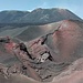 Cratere nato in seguito alle eruzioni del 2002/03. In alcuni punti il terreno è ancora caldo e non si riesce a tenere in mano un frammento di roccia per più di 2-3 secondi!