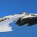 Mont Gelé (3518,2m): Die letzten 70 Höhenmeter zum Gipfel sind nochmals etwas steiler. Ich traf hier eine perfekte Spur an in bequemem Trittschnee.