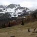 discesa verso il Rifugio Alpe Corte: sullo sfondo il Pizzo Arera, la Corna Piana e il Passo Branchino