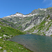 kleiner Ableger des Lago Bianco, dahinter Poncione di Vallegia