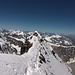 Uno sguardo all'affillata cresta tra la vetta Svizzera e quella Italiana.