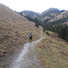 Auf schönem Weg geht es durch das Trockenbachtal aufwärts.