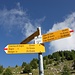 <b>La radura che ospita la Capanna Alpe di Prou offre una notevole apertura panoramica verso meridione e sulla catena del Matro. </b>