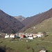 <b>Erbonne (923 m). Il villaggio di Erbonne, frazione di San Fedele, è probabilmente l’unico paese della penisola (e del mondo) ad avere più abitanti elvetici che italiani: dei 14 abitanti, 8 sono svizzeri</b>.