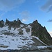 Blick von der Hütte auf die Kamele und der Schildkrötengrat