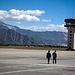 Auf dem Flughafen von Lhasa.
