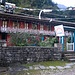 Eine Lodge in Danakyu, am Morgen des zweiten Tages.
