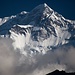 Teleaufnahme von der Gipfelregion der Annapurna II, aufgenommen von Manang.